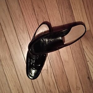 Kenneth Cole "Think A Like" Black Patent Leather Slip-On Mules Size 8